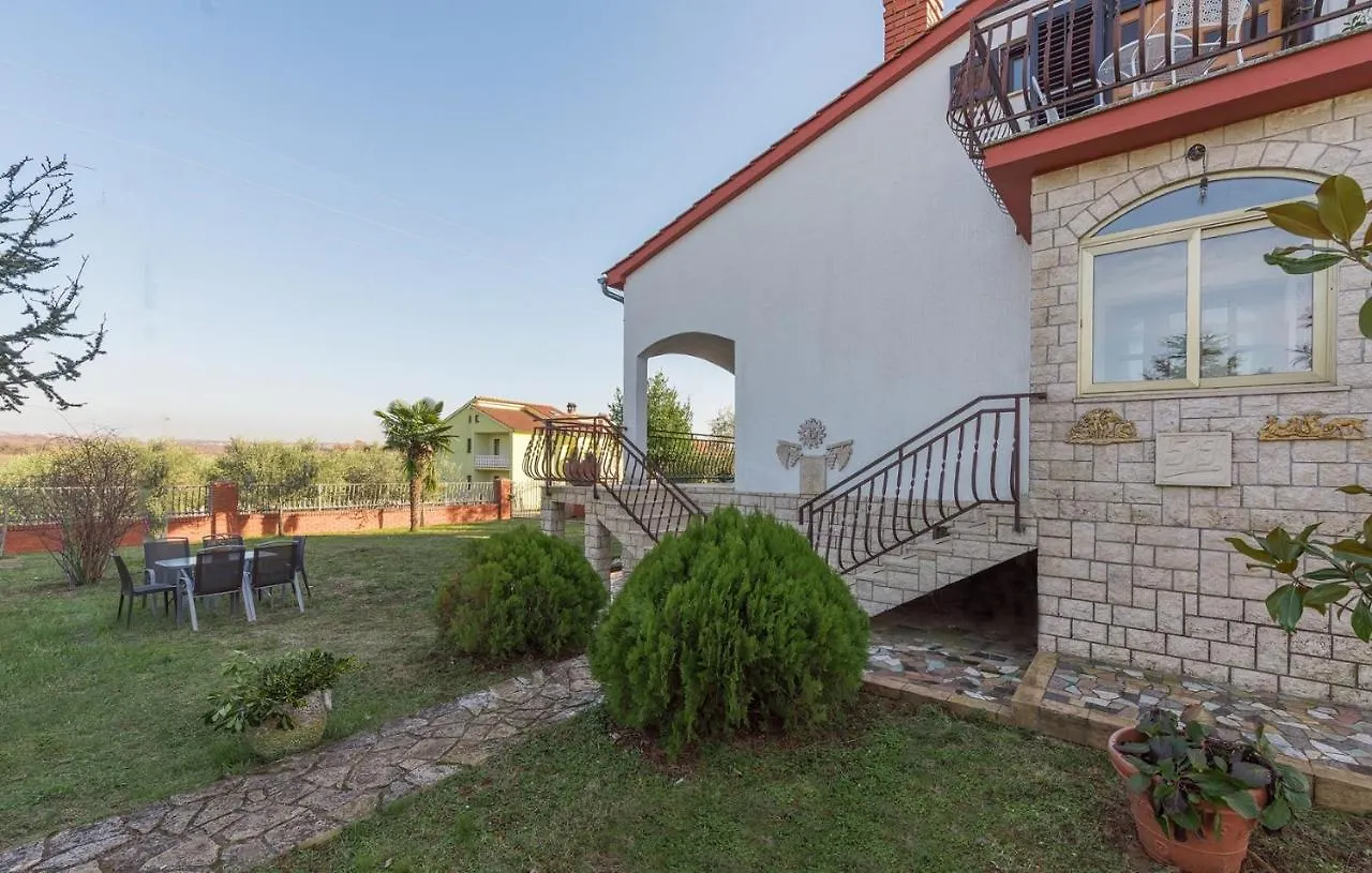 Apartmani Katalin Musalez 3*,